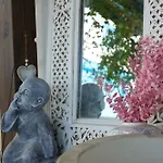 Apartment Little Stone House *