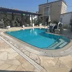 Little Stone House Apartment Lympia