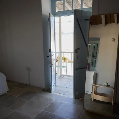 Little Stone House Apartament *