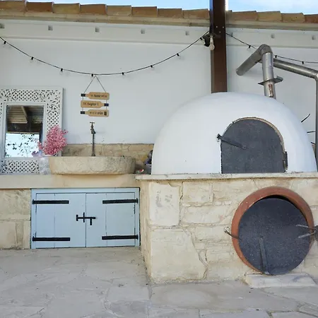 Little Stone House Lympia