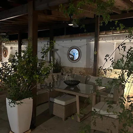 Little Stone House Apartament