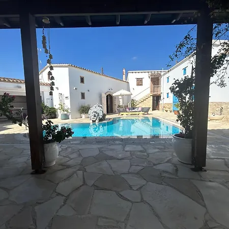 Little Stone House * Lympia