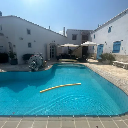 Little Stone House Lympia