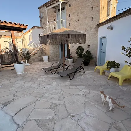 Little Stone House *