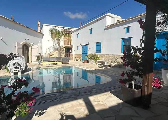 Little Stone House アパート *