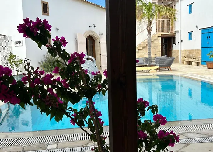 Little Stone House Lymbia