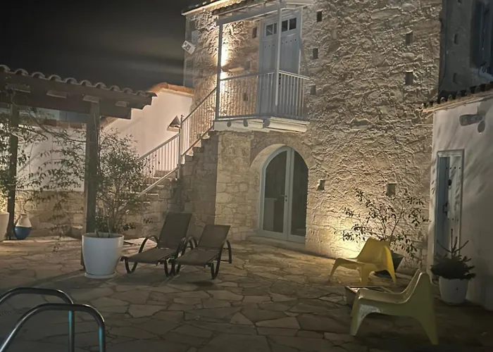 Little Stone House アパート *