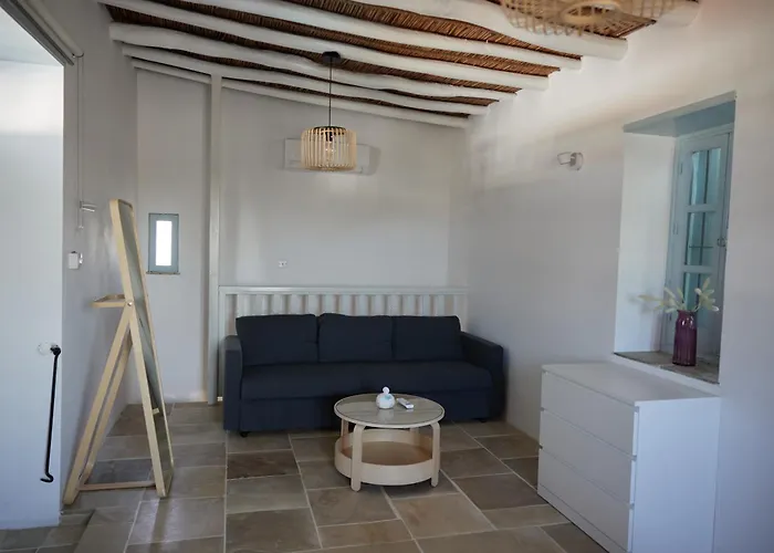 Little Stone House アパート