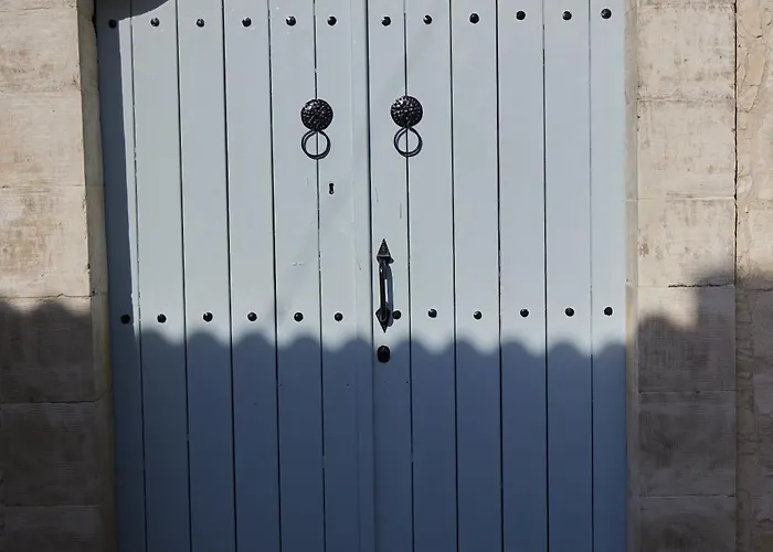 Little Stone House アパート Lymbia