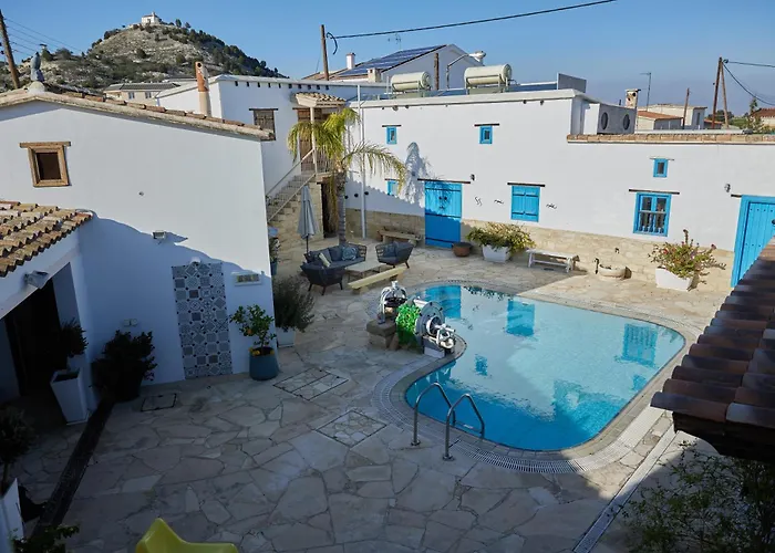 Little Stone House アパート Lymbia