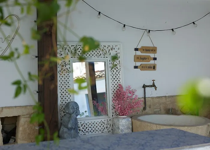 Little Stone House *