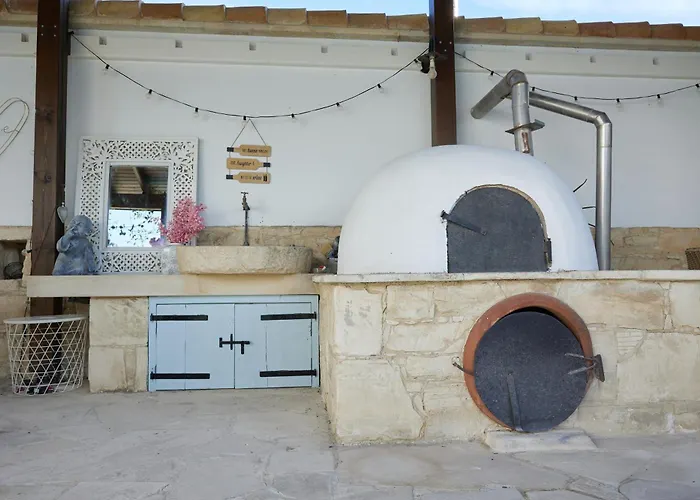 Little Stone House Lymbia