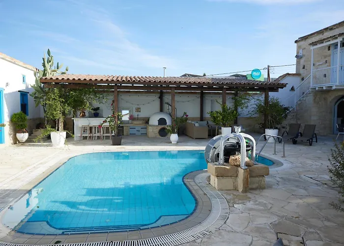 Little Stone House Lymbia