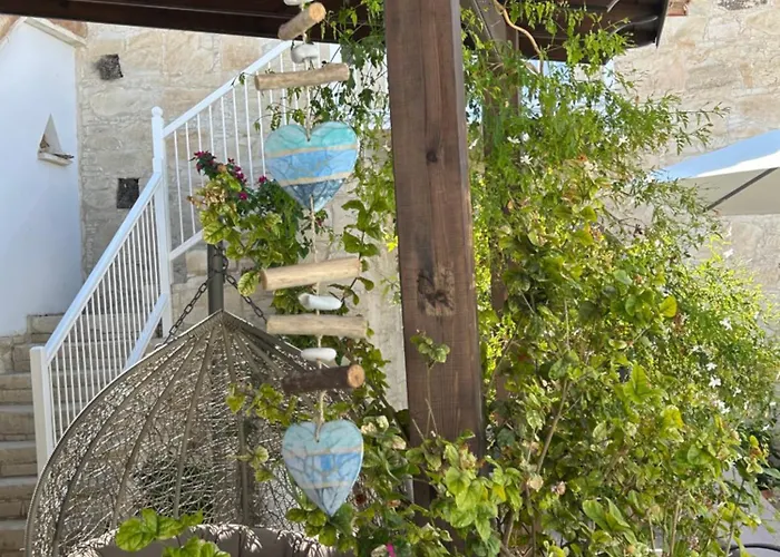 Little Stone House アパート *