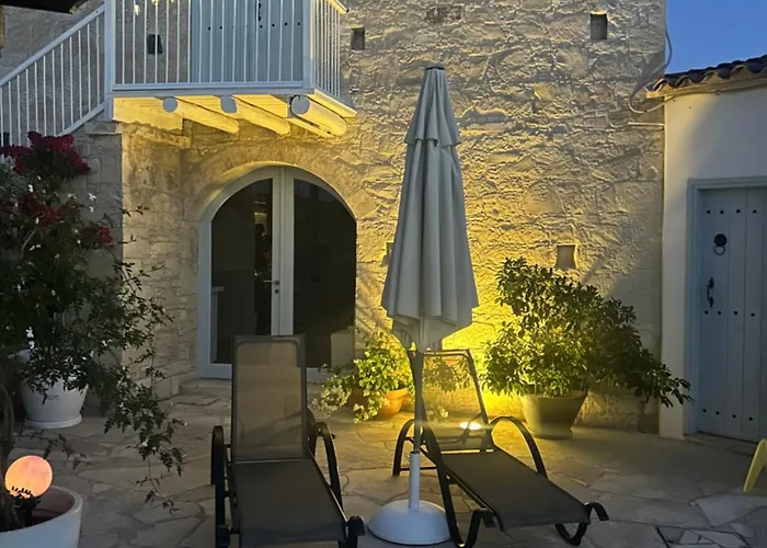 Little Stone House アパート *