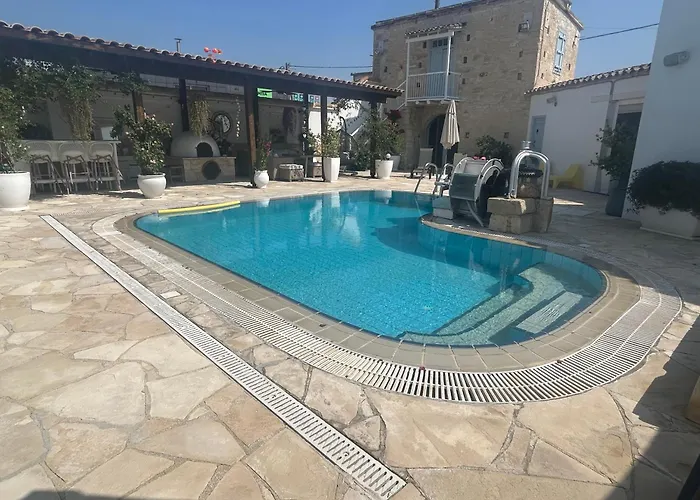 Little Stone House アパート Lymbia