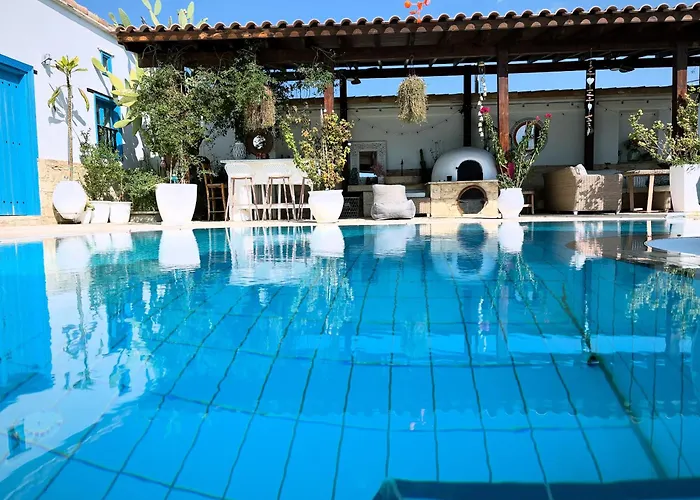 Little Stone House * Lymbia